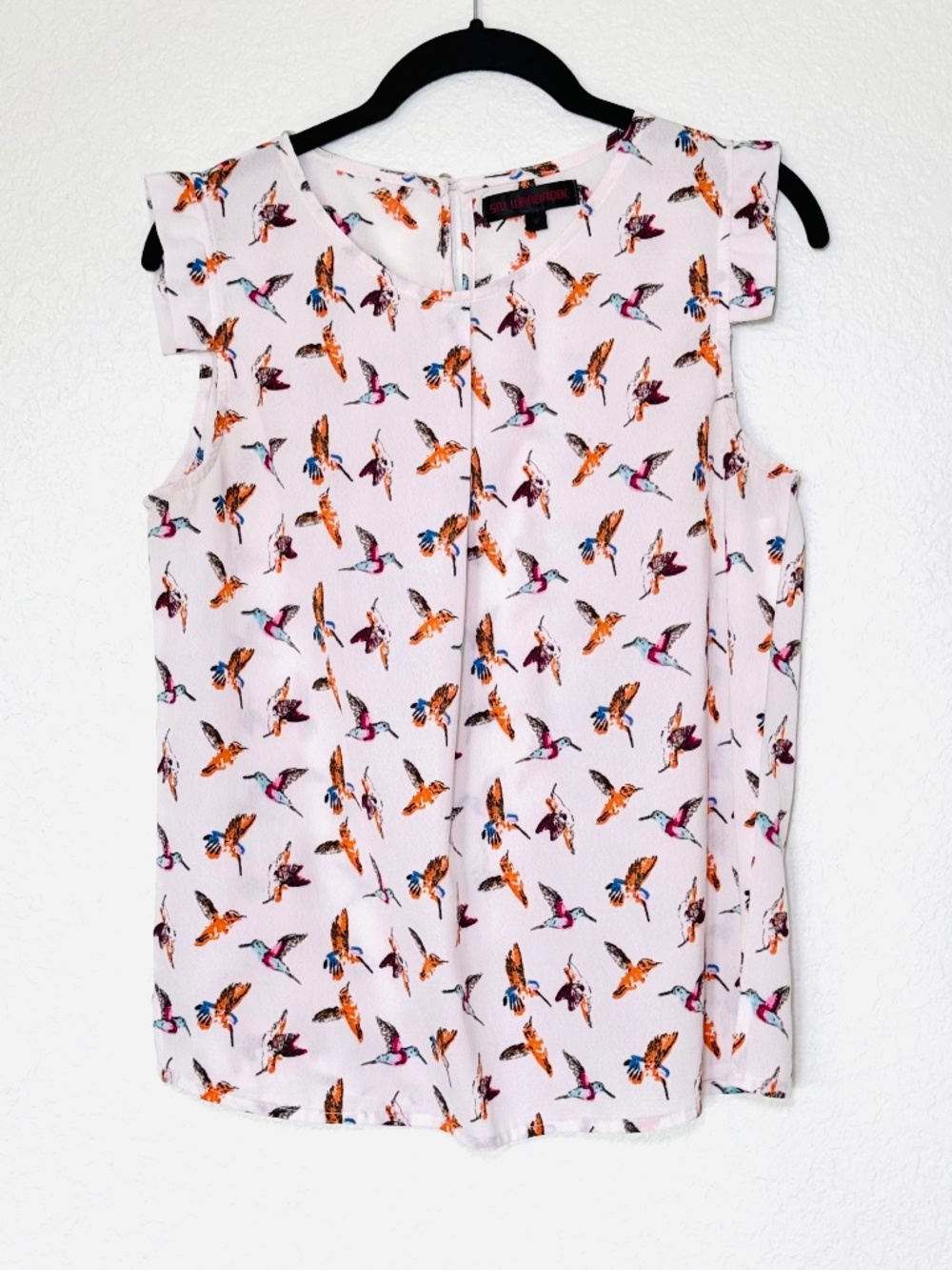 SM Wardrobe Top Womens M Hummingbird Print Flutter Sleeves Feminine Vintage Look